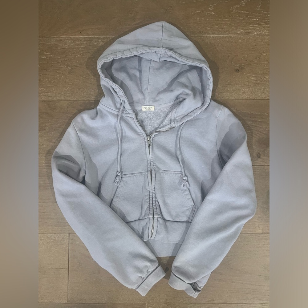 Brandy Melville cropped baby blue zip up hoodie